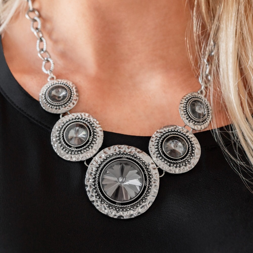 NWT Gorgeous Necklace